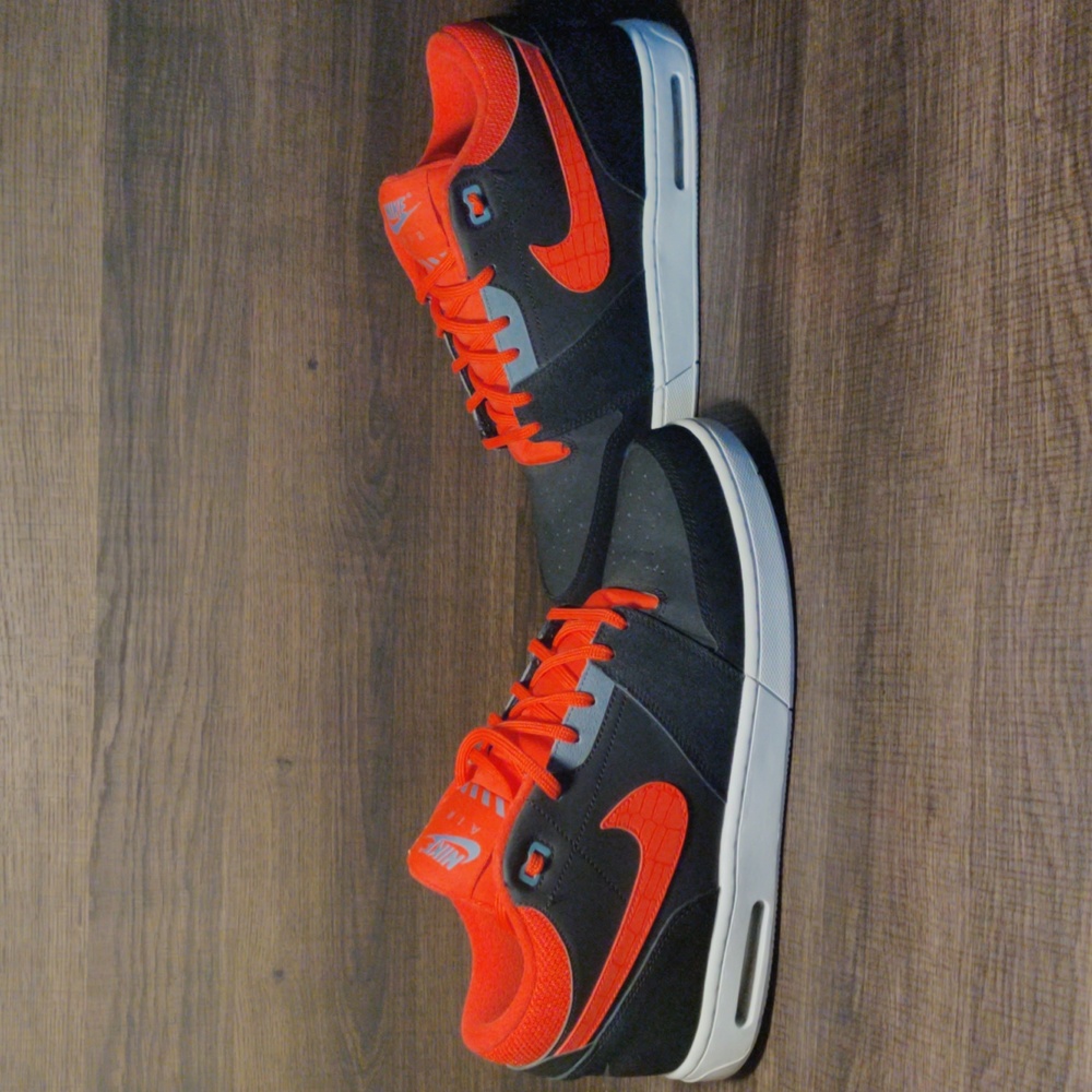 Nike Air Stepback